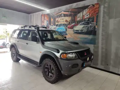 Mitsubishi Pajero Sport 2002 - 9000 EUR, 235000 km - AUTO.MOTO.pt - 235000km - foto 3 de 9