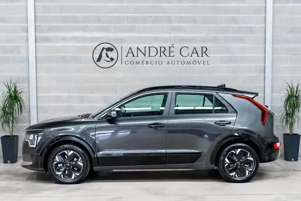 Kia e-Niro 2023 - 26950 EUR, 53564 km - AUTO.MOTO.pt - 53564km - foto 4 de 51