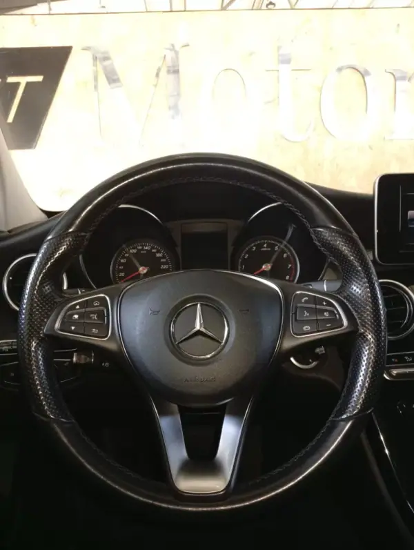 Mercedes-Benz C 350 2016 - 24950 EUR, 129659 km - AUTO.MOTO.pt - 129659km - foto 15 de 18