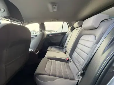 Volkswagen Golf 2014 - 15500 EUR, 143946 km - AUTO.MOTO.pt - 143946km - foto 19 de 23