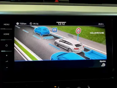 Volkswagen Arteon Shooting Brake 2021 - 23500 EUR, 168600 km - AUTO.MOTO.pt - 168600km - foto 74 de 144