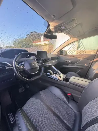 Peugeot 3008 2020 - 15499 EUR, 204500 km - AUTO.MOTO.pt - 204500km - foto 9 de 21