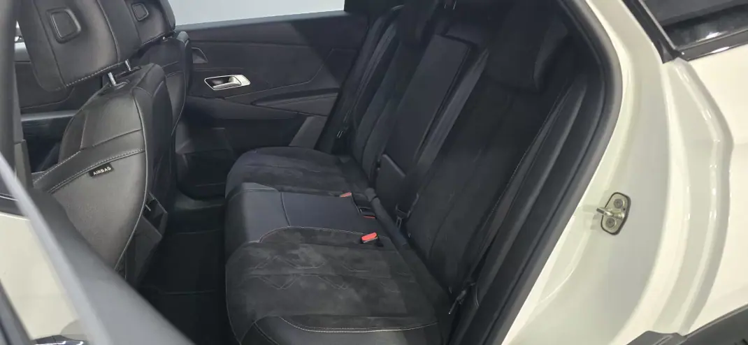 DS DS7 Crossback 2019 - 20990 EUR, 170000 km - AUTO.MOTO.pt - 170000km - foto 38 de 59