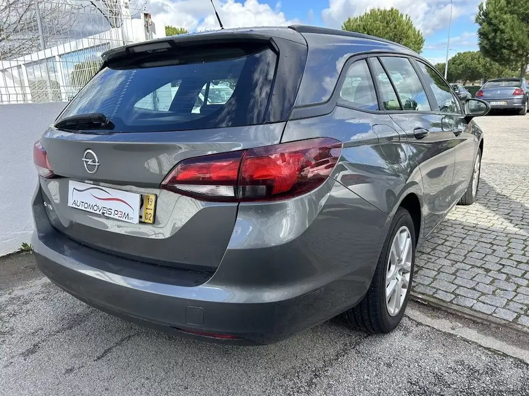 Opel Astra Sports Tourer 2019 - 12000 EUR, 101425 km - 101425km - foto 4 de 16