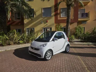 Smart Fortwo Cabrio 2013 - 7480 EUR, 90000 km - AUTO.MOTO.pt - 90000km - foto 3 de 8