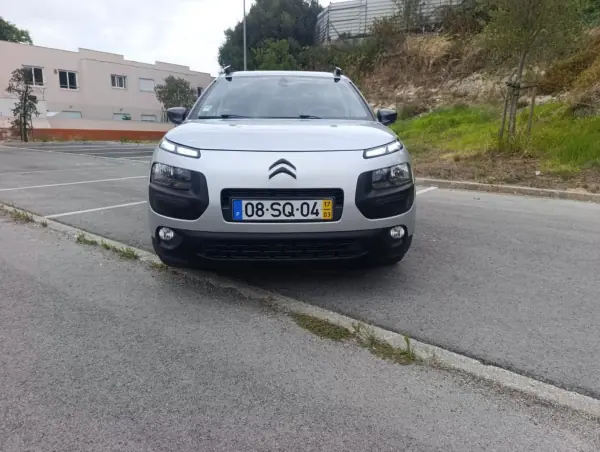 Citroën C4 Cactus 2017 — photo 2 of 17