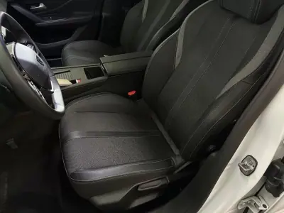 Peugeot 408 2025 - 24750 EUR, 43640 km - 43640km - foto 11 de 18