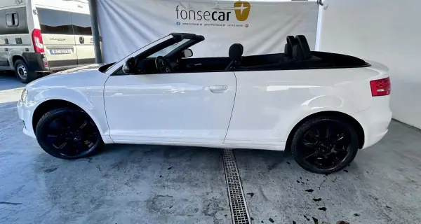 Audi A3 Cabrio 2009 - 11500 EUR, 125962 km - AUTO.MOTO.pt - 125962km - foto 2 de 16