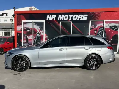 Mercedes-Benz C 300 2023 — foto 6 de 25