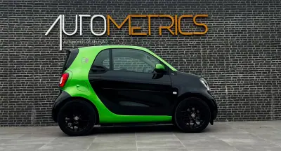 Smart Fortwo Cabrio 2017 - 11750 EUR, 74000 km - AUTO.MOTO.pt - 74000km - foto 9 de 14