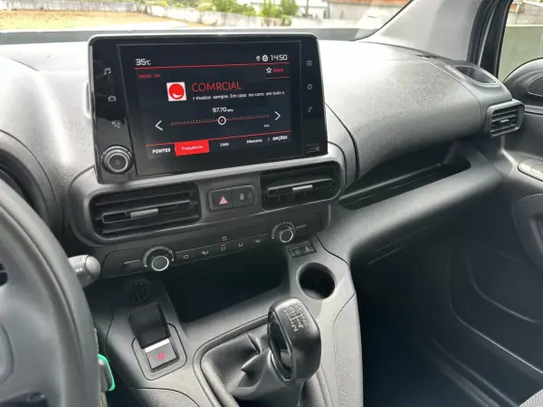 Citroën Berlingo 1.5 Hdi 2019 - 9900 EUR, 180000 km - AUTO.MOTO.pt - 180000km - foto 25 de 43