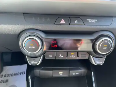 Kia Stonic 2025 - 21500 EUR, 100 km - AUTO.MOTO.pt - 100km - foto 22 de 23