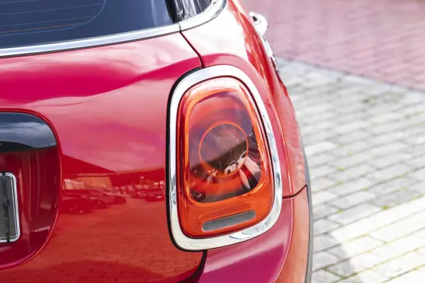 MINI Cooper 2015 - 14500 EUR, 211994 km - AUTO.MOTO.pt - 211994km - foto 31 de 31