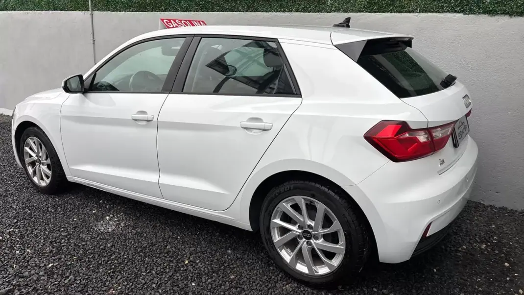 Audi A1 Sportback 2022 - 16400 EUR, 89000 km - AUTO.MOTO.pt - 89000km - foto 4 de 12