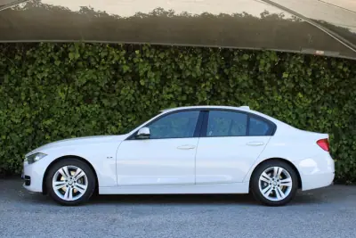 BMW 318 2014 - 15900 EUR, 144000 km - 144000km - foto 7 de 18