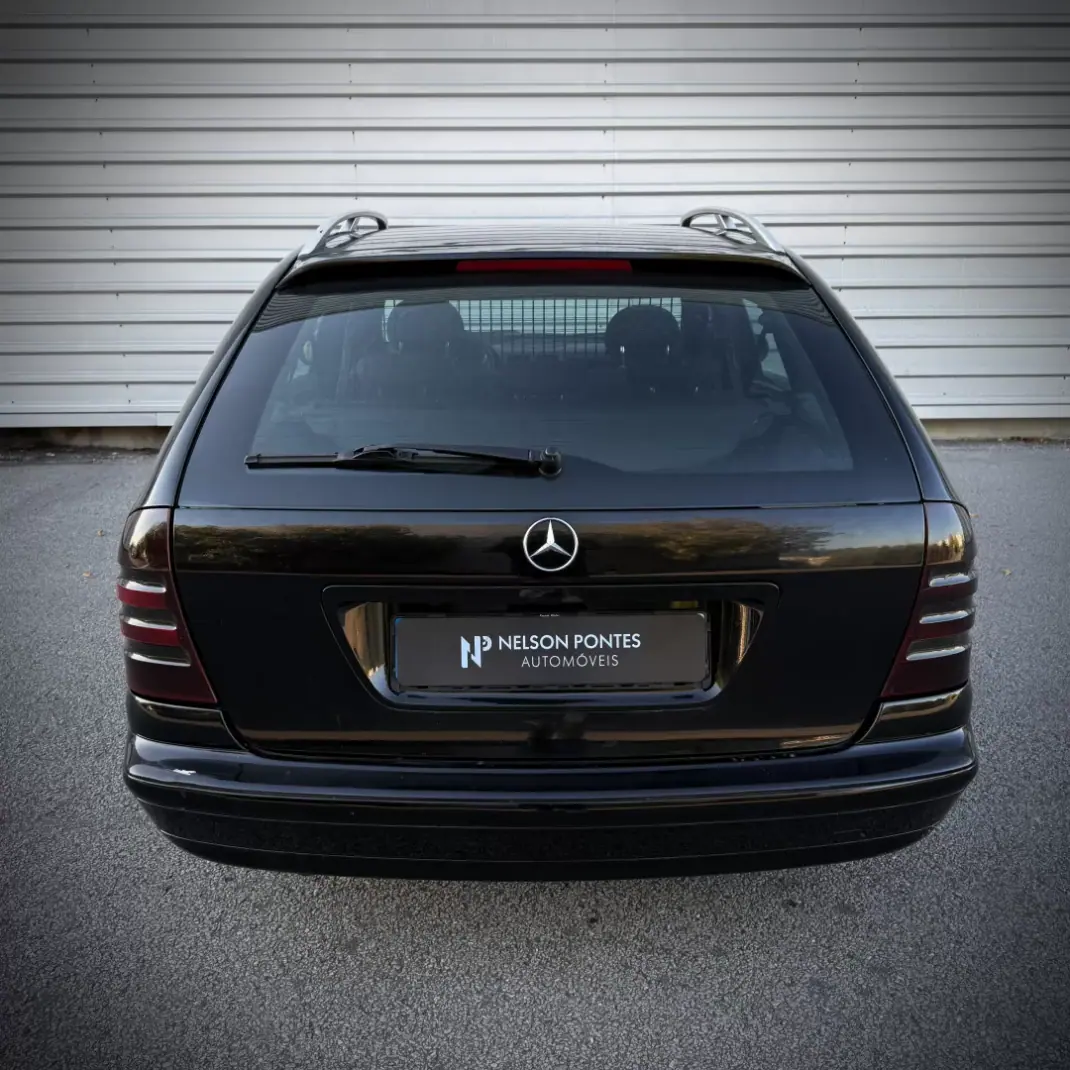 Mercedes-Benz C 200 2001 - 3900 EUR, 375000 km - 375000km - foto 6 de 23