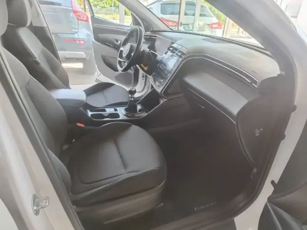 Hyundai Tucson 2022 - 22250 EUR, 111000 km - AUTO.MOTO.pt - 111000km - foto 14 de 32