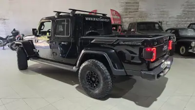Jeep Gladiator 2021 — foto 3 de 61
