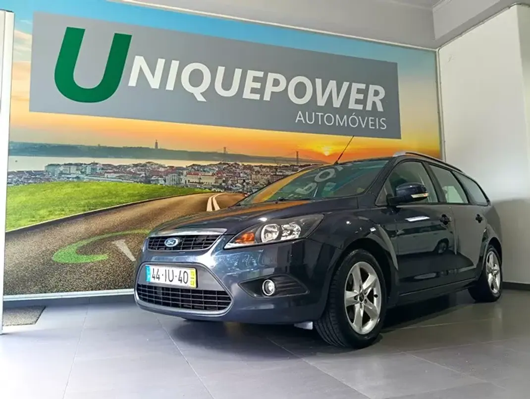 Ford Focus SW 2010 - 5990 EUR, 112000 km - AUTO.MOTO.pt - 112000km - foto 1 de 51