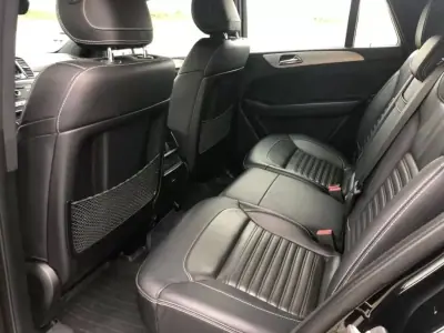 Mercedes-Benz GLE 400 2018 - 53990 EUR, 130000 km - AUTO.MOTO.pt - 130000km - foto 8 de 11