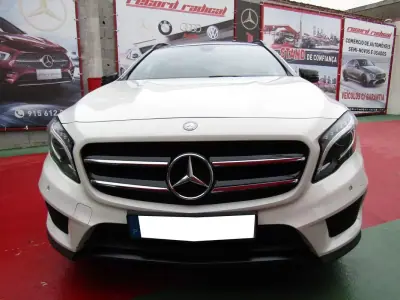 Mercedes-Benz GLA 220 2015 - 23899 EUR, 156920 km - foto 4 de 15