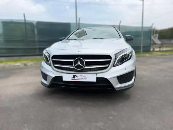 Mercedes-Benz GLA 180 2016 - 19990 EUR, 111718 km - AUTO.MOTO.pt - 111718km - foto 4 de 22