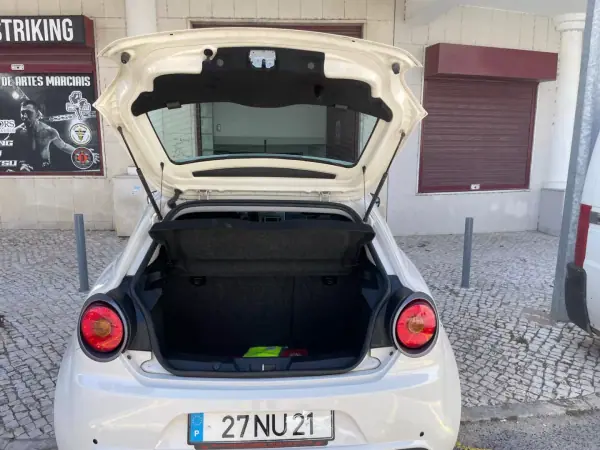 Alfa Romeo MiTo 2013 - 6750 EUR, 157000 km - AUTO.MOTO.pt - 157000km - foto 14 de 30