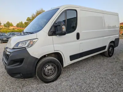 Citroën 2020 - 14990 EUR, 145000 km - AUTO.MOTO.pt - 145000km - foto 8 de 18