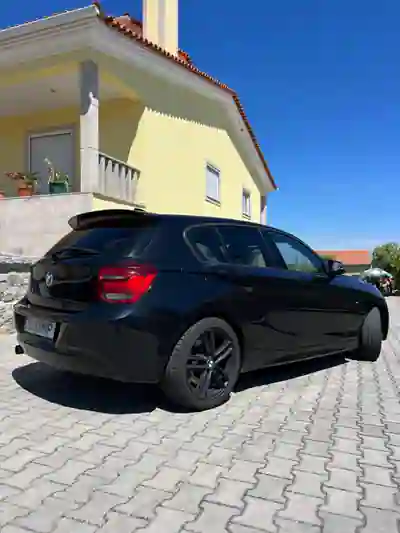 BMW 120 2015 - 16000 EUR, 155000 km - AUTO.MOTO.pt - 155000km - foto 3 de 11