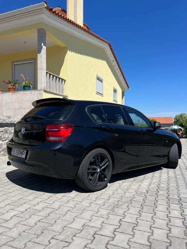 BMW 120 2015 - 16000 EUR, 155000 km - AUTO.MOTO.pt - 155000km - foto 3 de 11