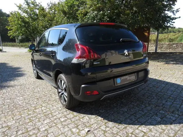 Peugeot 3008 2016 - 13990 EUR, 143000 km - AUTO.MOTO.pt - 143000km - foto 7 de 53
