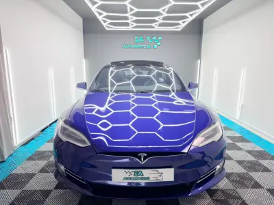 Tesla Model S 2017 - 18000 EUR, 250000 km - AUTO.MOTO.pt - 250000km - foto 2 de 24