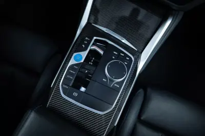 BMW i4 2023 - 43000 EUR, 33000 km - AUTO.MOTO.pt - 33000km - foto 23 de 25