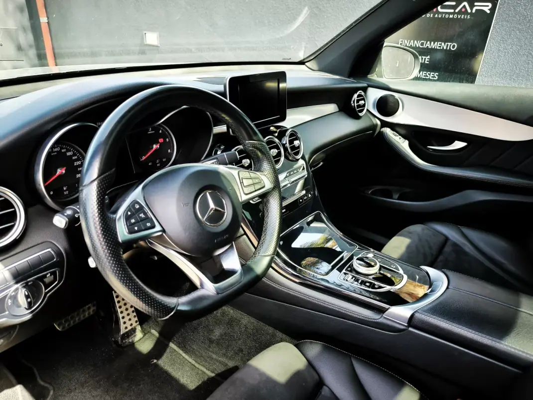 Mercedes-Benz GLC 250 2018 - 28950 EUR, 219000 km - AUTO.MOTO.pt - 219000km - foto 3 de 5