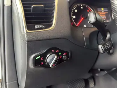 Audi Q5 2009 - 13950 EUR, 326842 km - AUTO.MOTO.pt - 326842km - foto 21 de 33