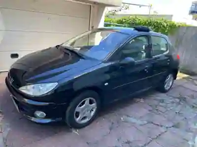Peugeot 206 2004 - 5000 EUR, 42966 km - foto 3 de 15