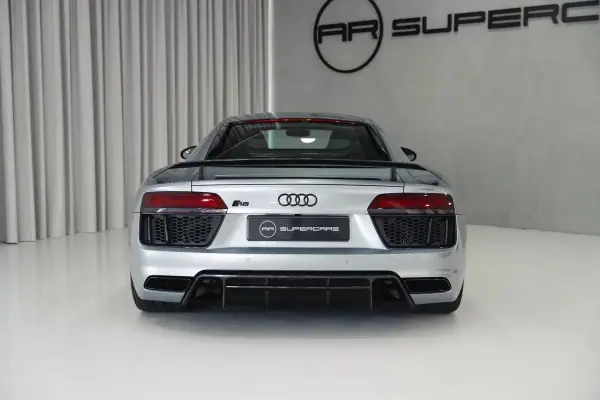 Audi R8 Coupé 2016 - 129950 EUR, 87000 km - AUTO.MOTO.pt - 87000km - foto 17 de 51