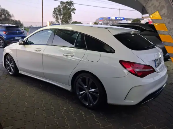 Mercedes-Benz CLA 200 2016 - 18900 EUR, 178000 km - AUTO.MOTO.pt - 178000km - foto 4 de 9