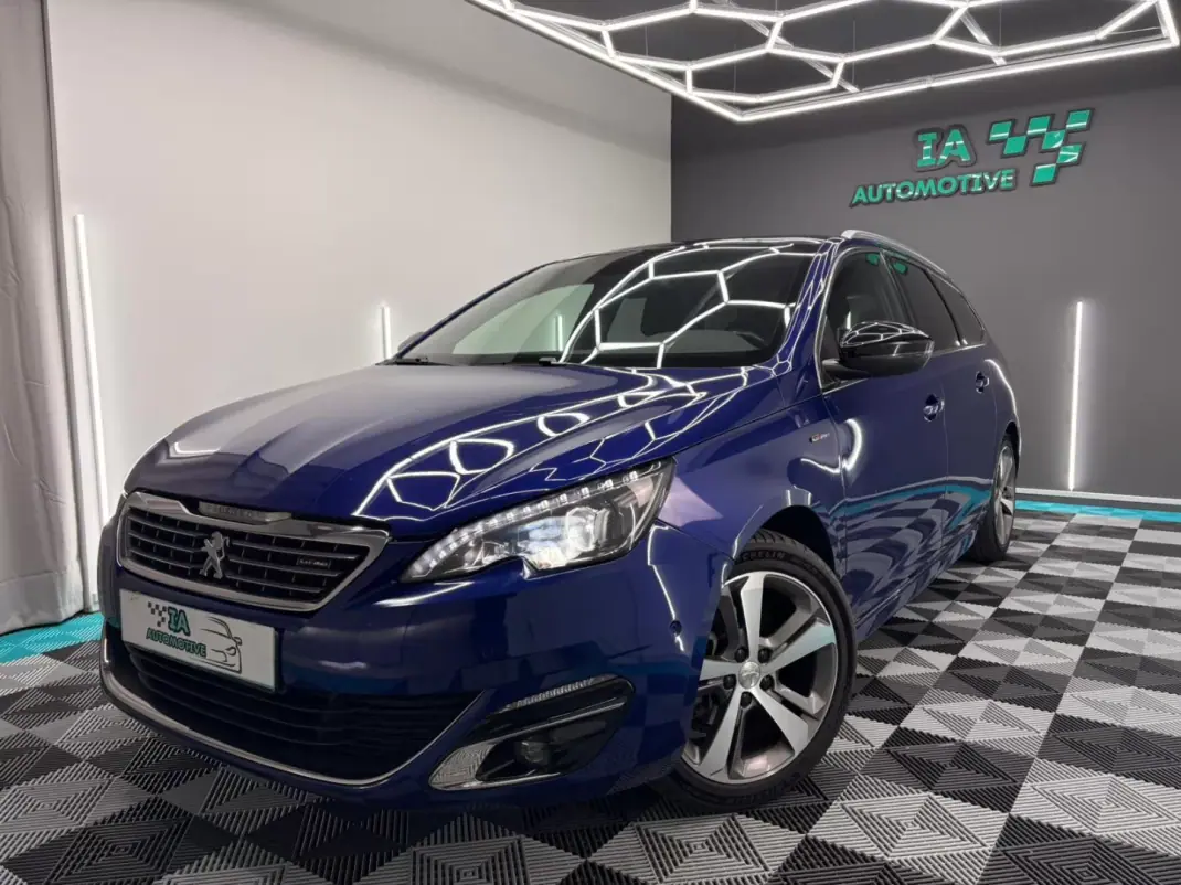 Peugeot 308 SW 2016 - 9500 EUR, 198000 km - AUTO.MOTO.pt - 198000km - foto 1 de 18