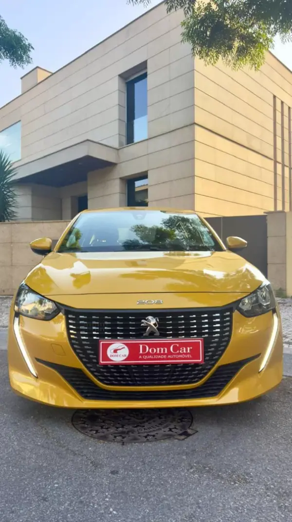 Peugeot 208 1.2 PureTech Active 2020 Petrol — 127 000 km Peugeot 208 1.2 PureTech Active 2020 Petrol
