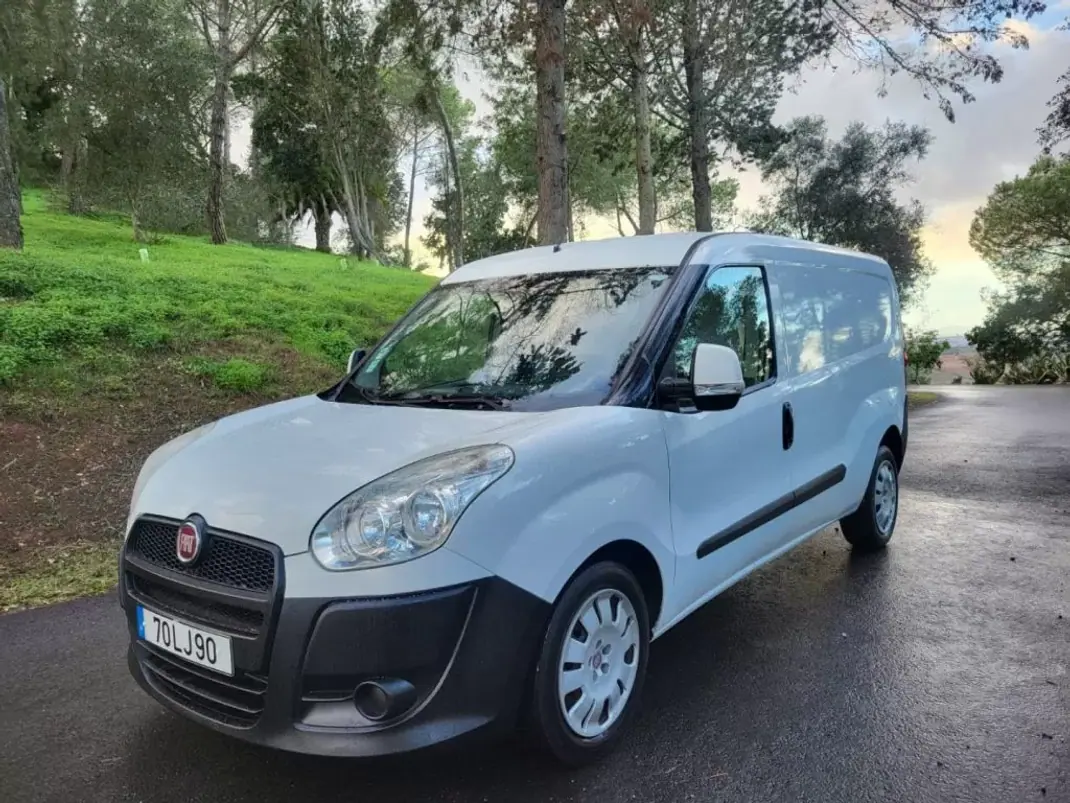 Fiat 2011 - 7250 EUR, 489563 km - AUTO.MOTO.pt - 489563km - foto 1 de 20