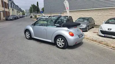 Volkswagen New Beetle Cabriolet 2004 - 9890 EUR, 127830 km - AUTO.MOTO.pt - 127830km - foto 5 de 48