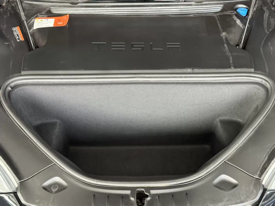 Tesla Model S 2017 - 25990 EUR, 151612 km - 151612km - foto 13 de 23