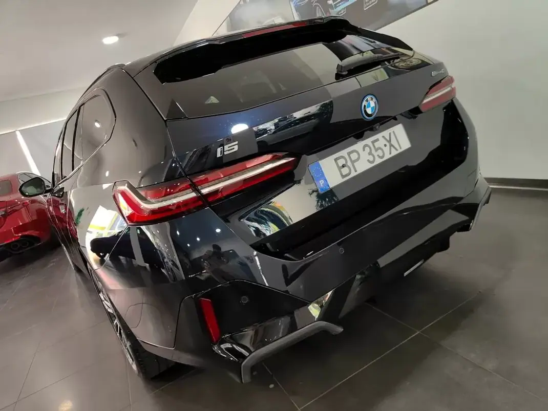 BMW i5 2024 - 53500 EUR, 29000 km - 29000km - foto 27 de 58