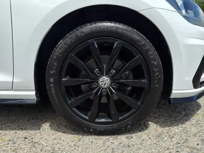 Volkswagen Golf 2019 - 13995 EUR, 169500 km - AUTO.MOTO.pt - 169500km - foto 33 de 41