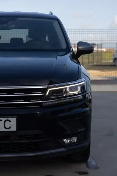 Volkswagen Tiguan Allspace 2018 - 29890 EUR, 105000 km - AUTO.MOTO.pt - 105000km - foto 16 de 41