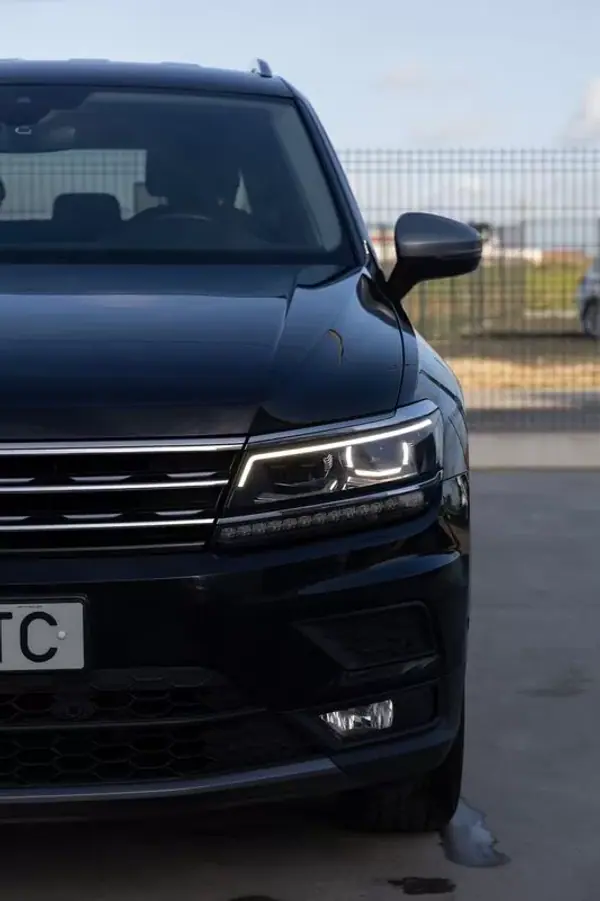 Volkswagen Tiguan Allspace 2018 - 29890 EUR, 105000 km - AUTO.MOTO.pt - 105000km - foto 16 de 41
