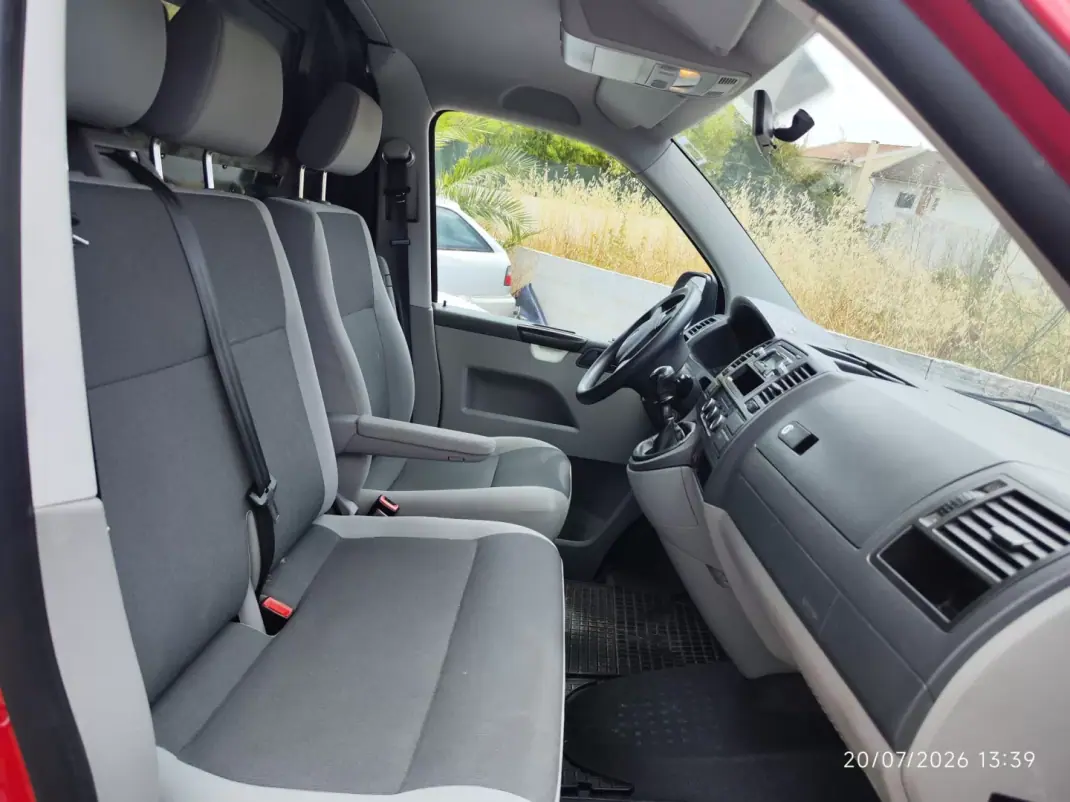 VW TRANSPORTER 2015 - 16850 EUR, 132500 km - 132500km - foto 10 de 21