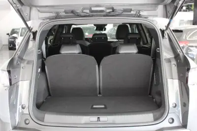 Peugeot 5008 2026 - 36400 EUR, 11 km - AUTO.MOTO.pt - 11km - foto 31 de 32