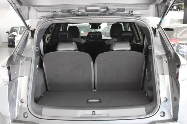 Peugeot 5008 2026 - 36400 EUR, 11 km - AUTO.MOTO.pt - 11km - foto 31 de 32